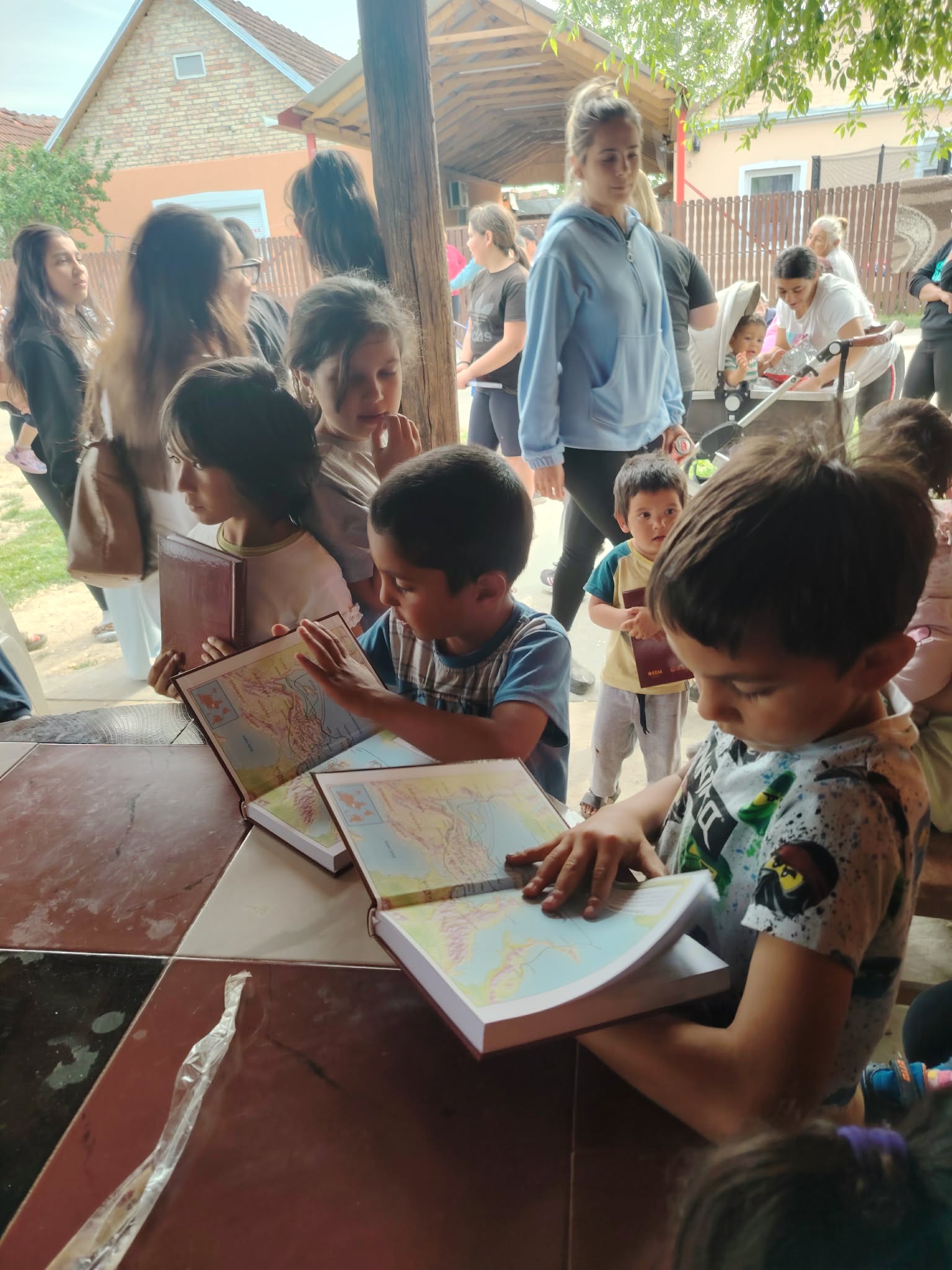 Roma Outreach - Photo 5